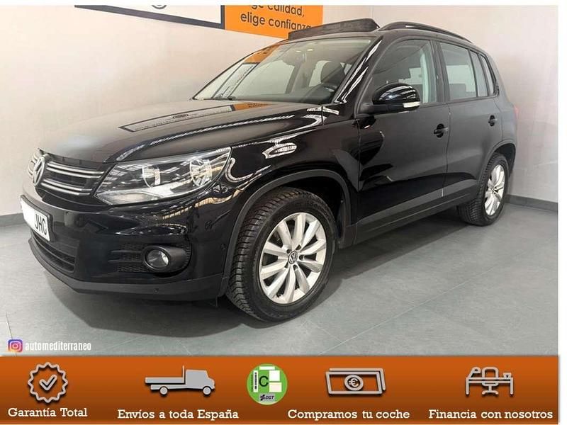 Negro Usado 2015 VW Tiguan SUV | 15.490 € (Precio justo) - Imagen 1/4