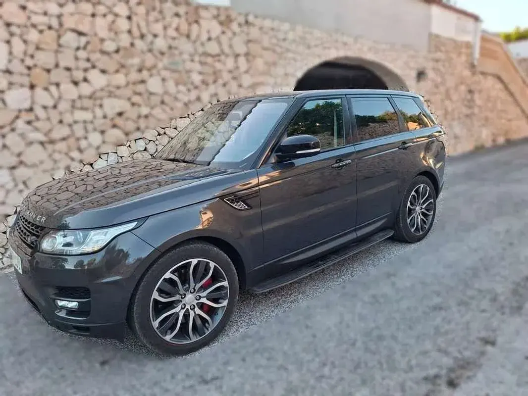 Usado Land Rover Range Rover HSE Dynamic 306 CV (225 kW) 2015 Gris SUV