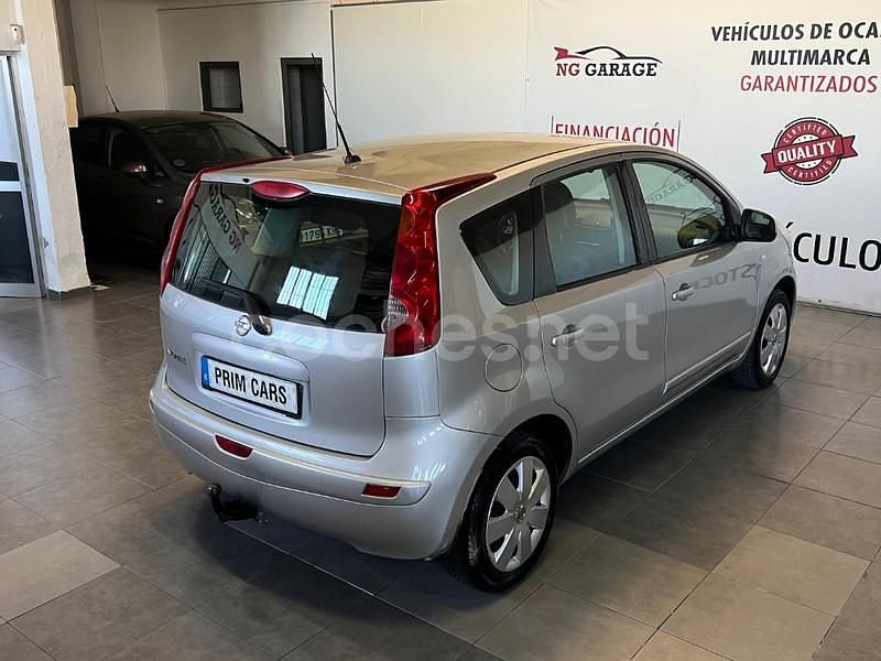 Usado Nissan Note Acenta+ 110 CV (80 kW) 2012 Gris / plata Monovolumen