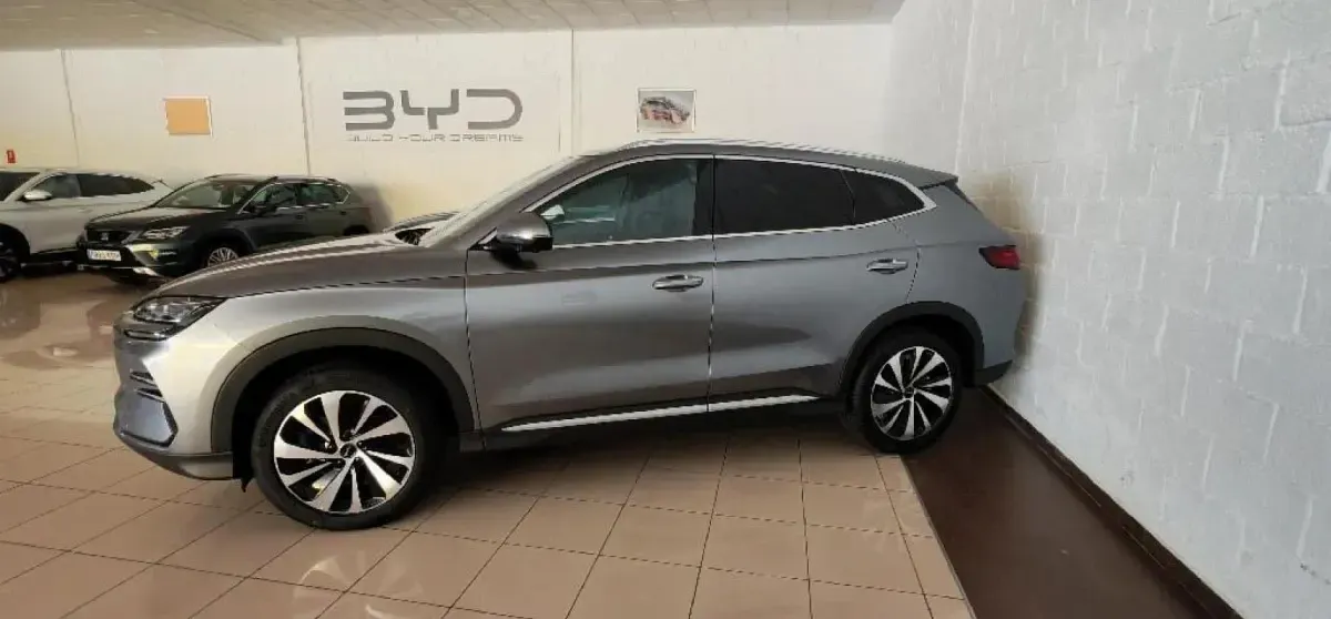 Usado BYD Seal U Comfort 160 kW (218 CV) 2025 Time grey SUV