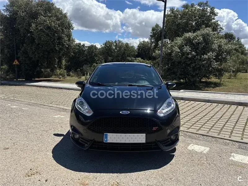 Usado Ford Fiesta ST 182 CV (133 kW) 2016 Negro Utilitario