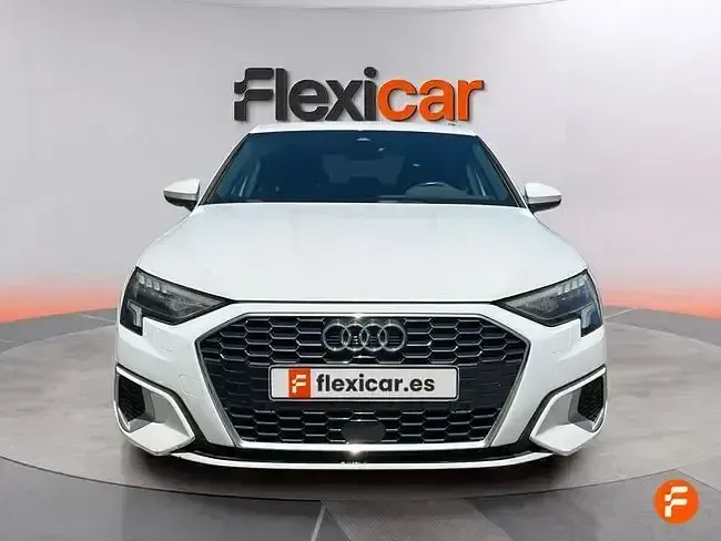 Usado Audi A3 Sportback Advanced Plus 110 CV (80 kW) 2022 Blanco Utilitario