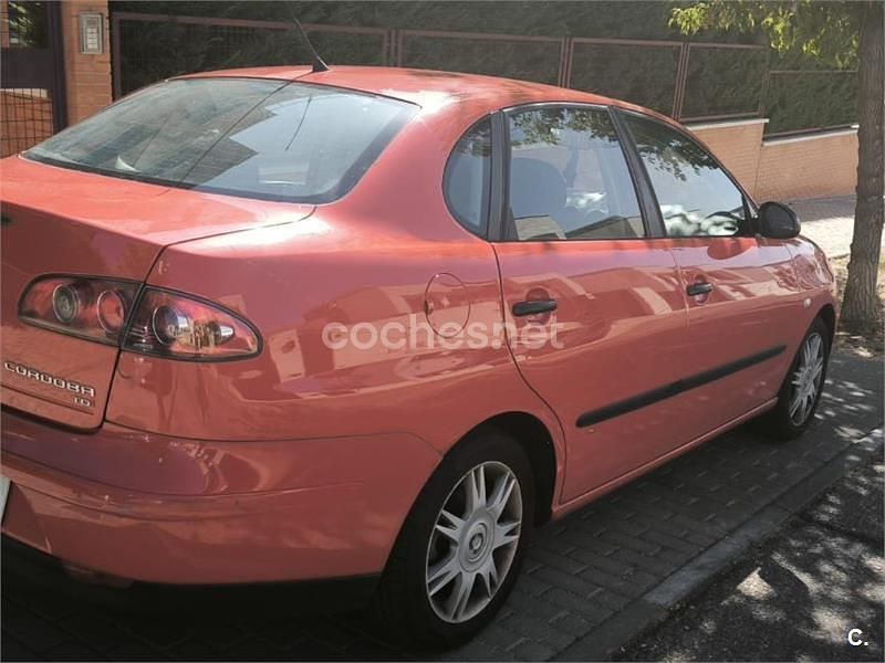 Rojo Usado 2004 Seat Cordoba Stella Berlina | 3900 € (Un poco caro) - Imagen 1/4