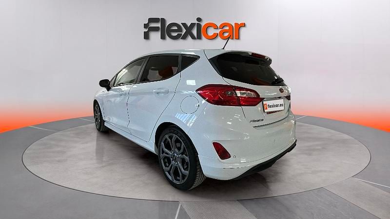 Usado Ford Fiesta Active 100 CV (73 kW) 2018 Blanco Utilitario