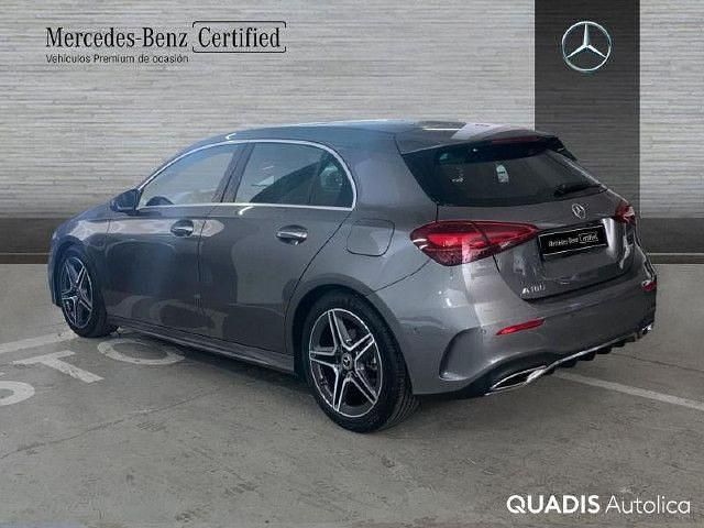 Usado Mercedes A180 136 CV (100 kW) 2025 Gris montaña