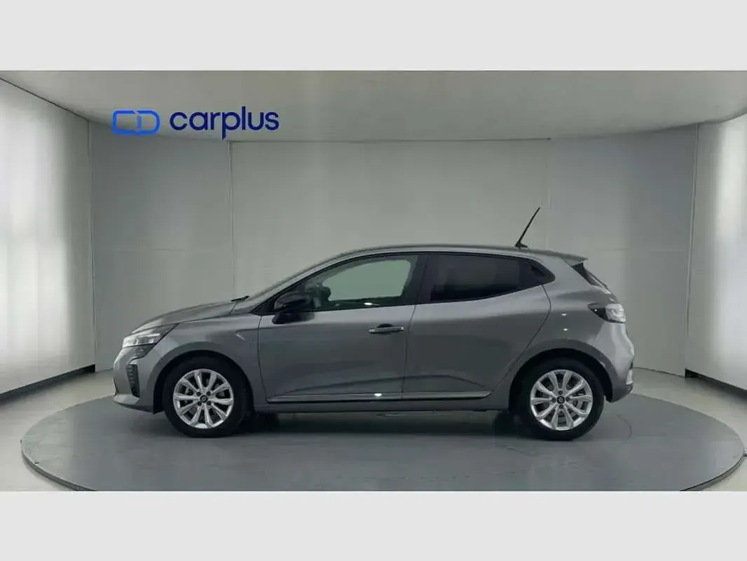 Usado Renault Clio Evolution 101 CV (74 kW) 2025 Gris Utilitario