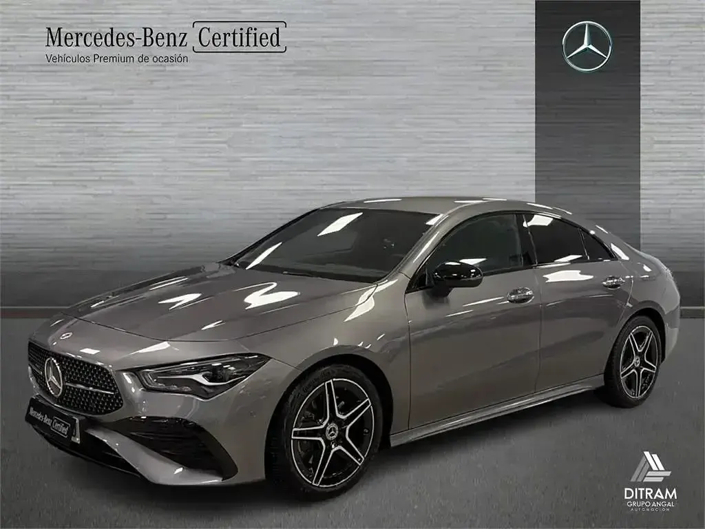 Usado Mercedes CLA200 163 CV (119 kW) 2025 Berlina