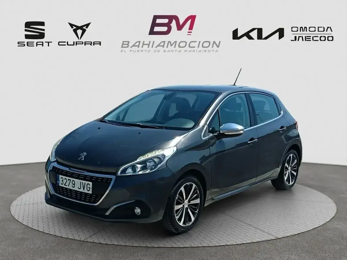 Usado Peugeot 208 Allure 100 CV (73 kW) 2016 Gris Utilitario