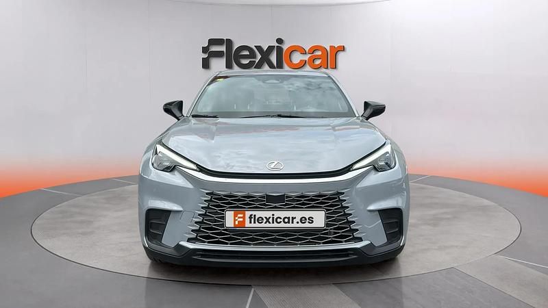 Usado Lexus LBX 136 CV (100 kW) 2025 Gris SUV