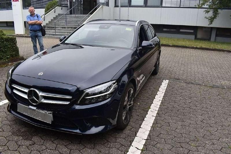 Azul Usado 2020 Mercedes C300e Familiar | 22.850 € (Buen precio) - Imagen 1/4