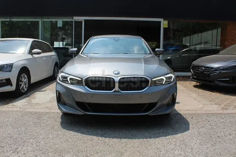 Usado BMW 320e 204 CV (150 kW) 2022 Gris / plata Berlina