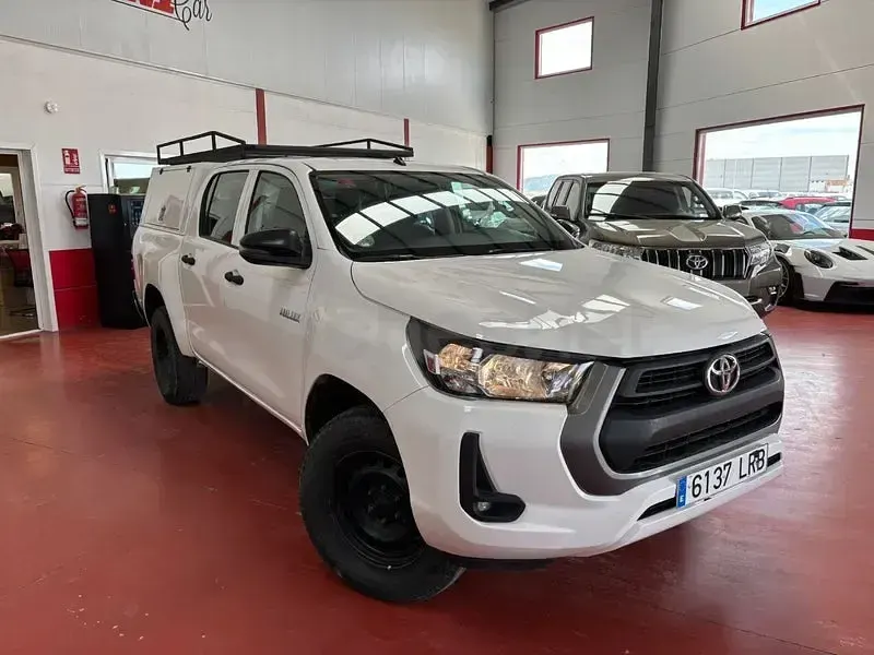 Usado Toyota HiLux 150 CV (110 kW) 2021 Blanco Pickup/Camioneta