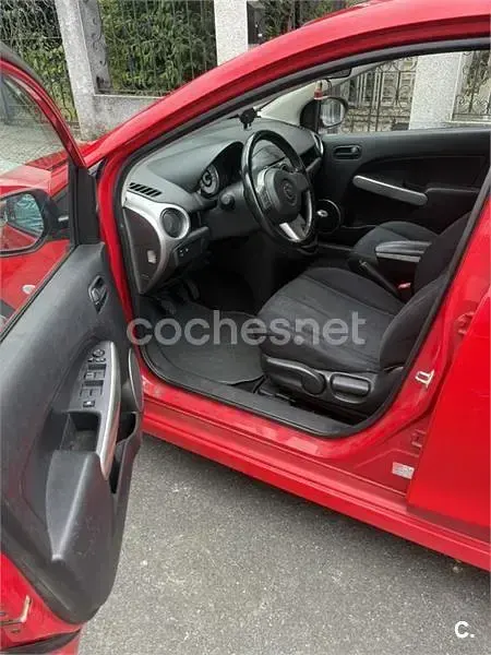 Usado Mazda 2 Sportive 103 CV (75 kW) 2007 Rojo Utilitario