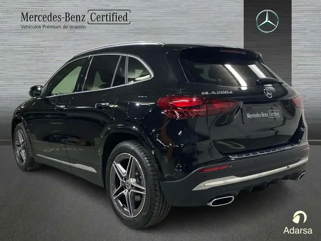 Usado Mercedes GLA200 150 CV (110 kW) 2025 SUV