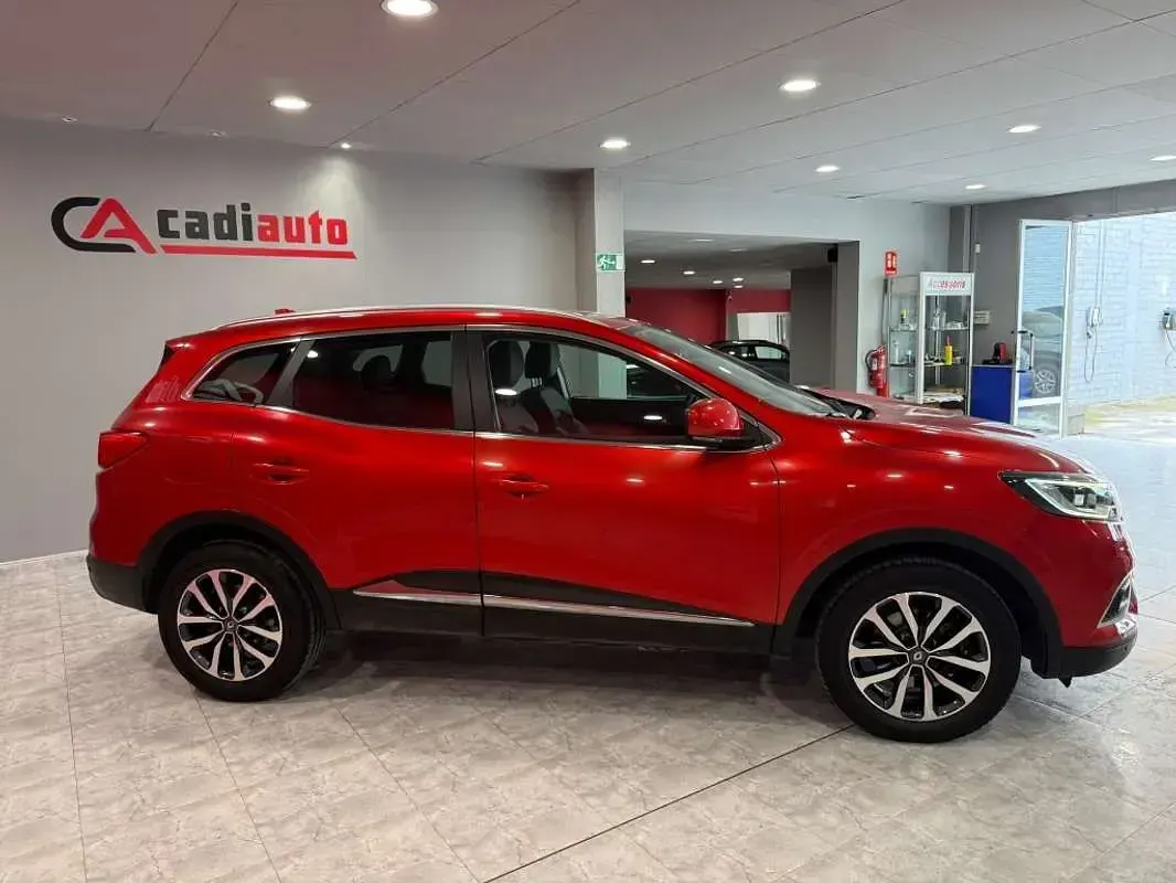 Usado Renault Kadjar Intens 140 CV (102 kW) 2019 Burdeos SUV