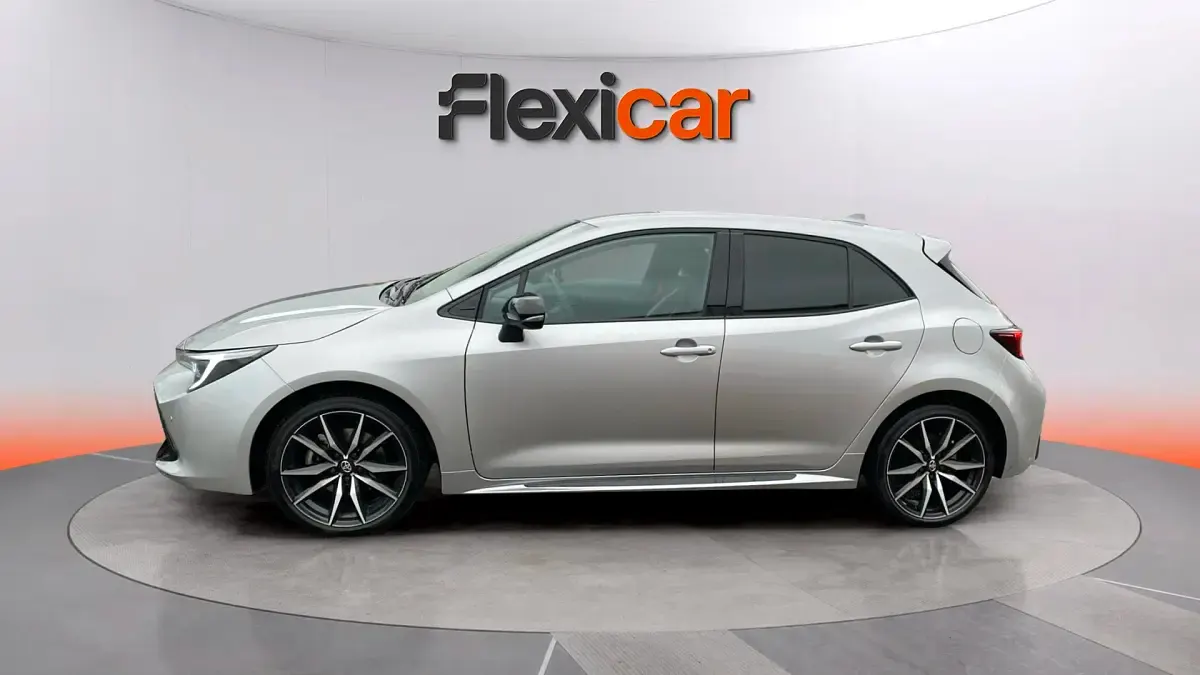 Usado Toyota Corolla Sport 196 CV (144 kW) 2024 Gris Utilitario