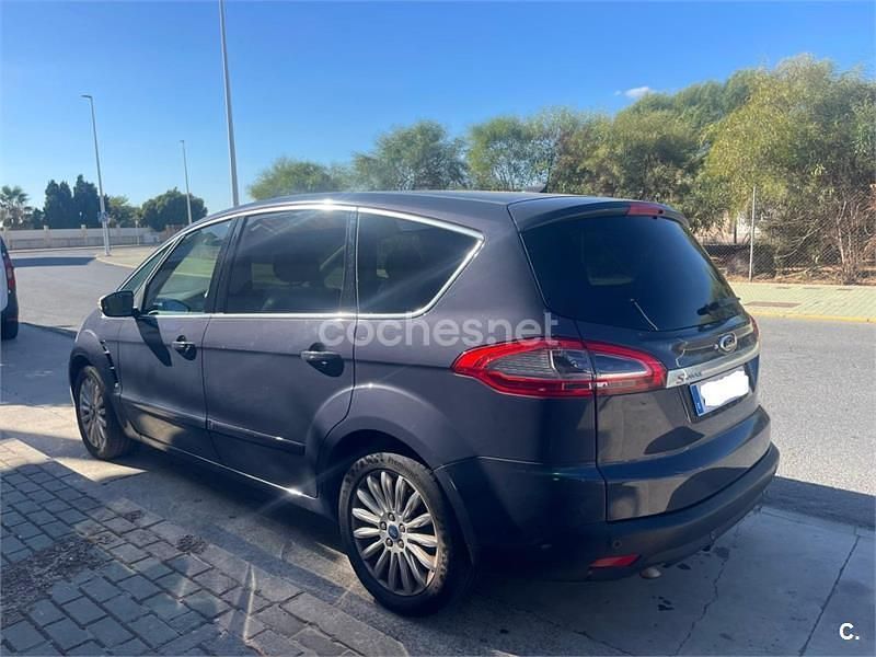 Gris / plata Usado 2014 Ford S-MAX Titanium Monovolumen | 11.700 € (Precio justo) - Imagen 1/4