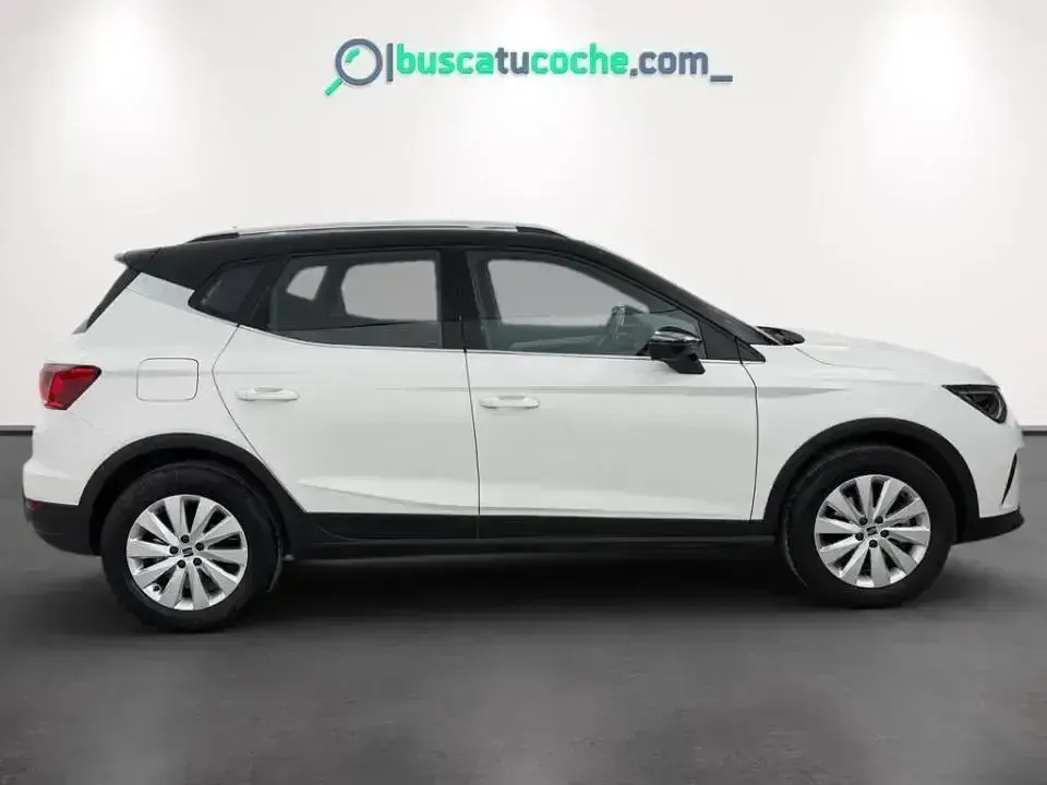 Usado Seat Arona FR 110 CV (80 kW) 2023 Blanco SUV