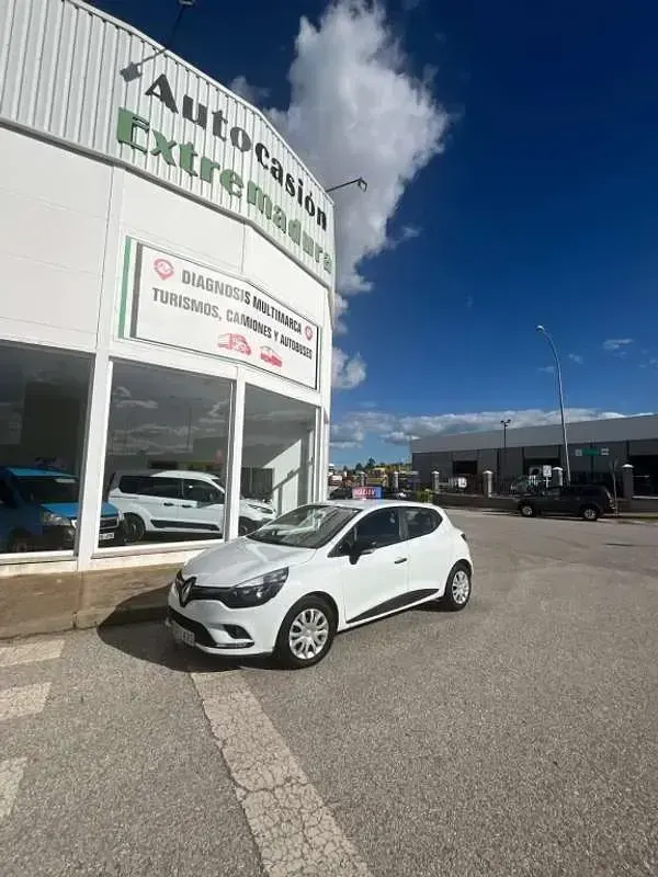 Usado Renault Clio Business 90 CV (66 kW) 2019 Blanco Utilitario