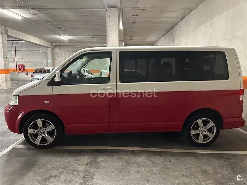 Usado VW Caravelle 130 CV (95 kW) 2005 Rojo Van
