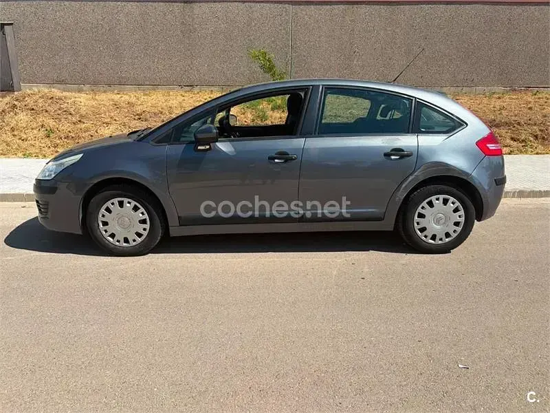 Usado Citroën C4 90 CV (66 kW) 2010 Gris / plata Berlina