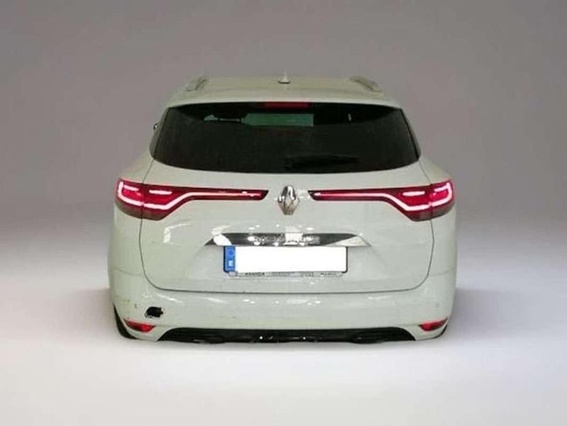 Usado Renault Mégane GrandTour Zen 116 CV (85 kW) 2021 Blanco Familiar