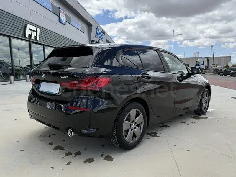 Usado BMW 118 Advantage 150 CV (110 kW) 2020 Negro Utilitario