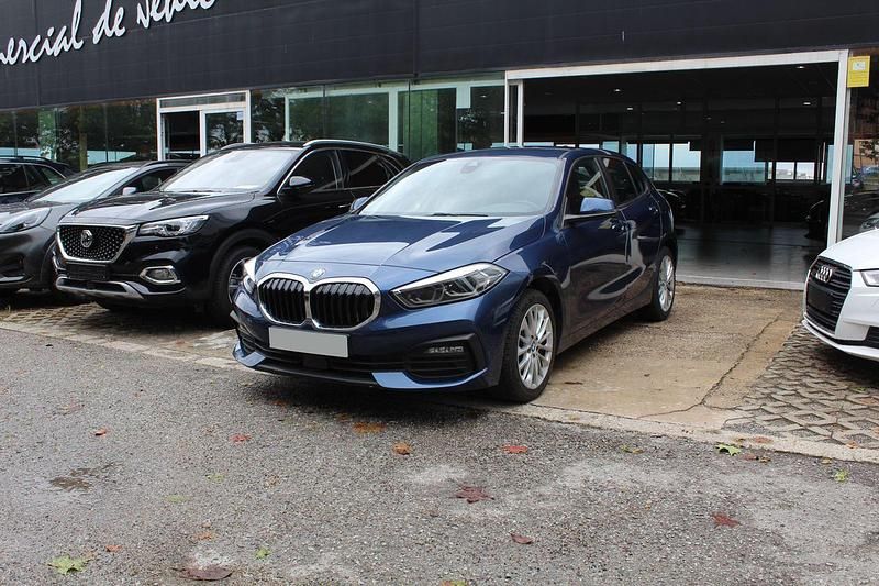 Azul Usado 2023 BMW 118 Utilitario | 21.450 € (Buen precio) - Imagen 1/4