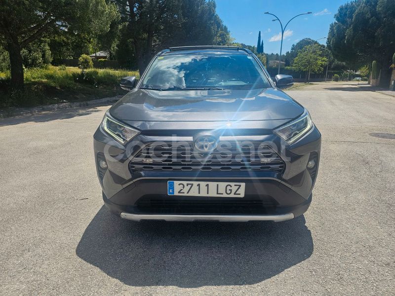 Usado Toyota RAV4 Hybrid Luxury 222 CV (163 kW) 2020 Gris / plata SUV