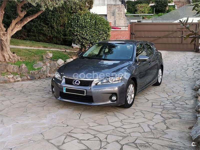 Usado Lexus CT200h 136 CV (100 kW) 2012 Azul Berlina