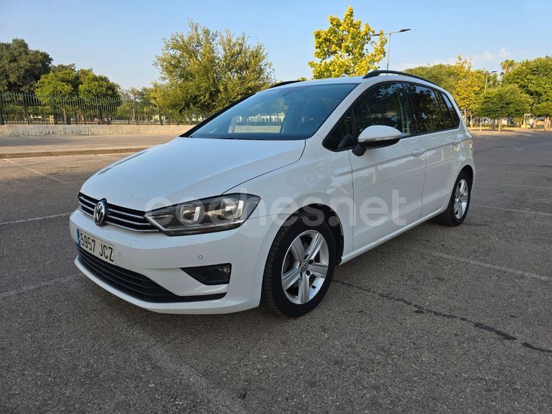 Blanco Usado 2015 VW Golf Sportsvan Advance Monovolumen | 11.999 € (Buen precio) - Imagen 1/4