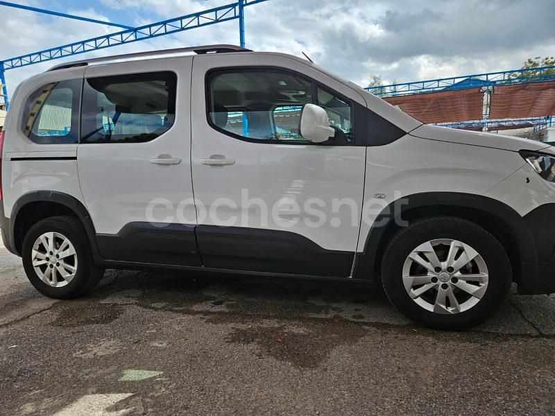 Usado Peugeot Rifter Allure 100 CV (73 kW) 2019 Blanco Monovolumen