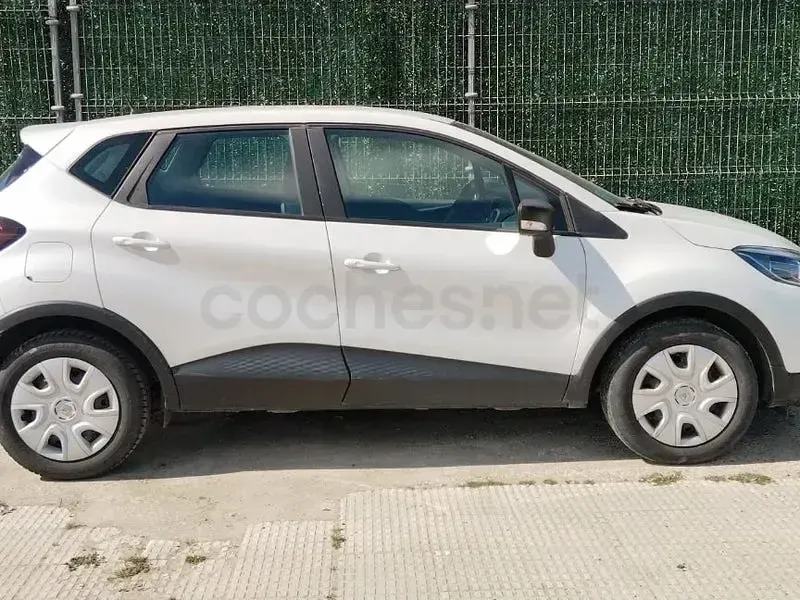 Usado Renault Captur Life 90 CV (66 kW) 2019 Blanco SUV