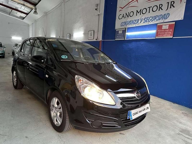 Negro Usado 2009 Opel Corsa Essentia Utilitario | 5500 € (Precio justo) - Imagen 1/4