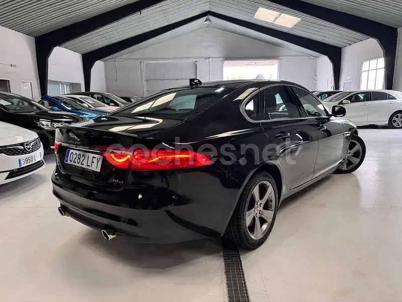 Usado Jaguar XF Portfolio 300 CV (220 kW) 2016 Negro Berlina