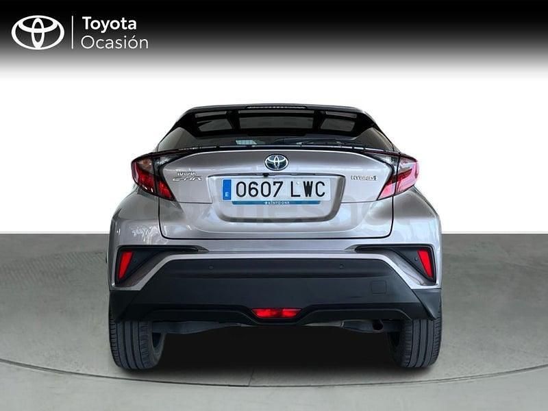Usado Toyota C-HR Advance 122 CV (89 kW) 2022 Gris / plata SUV