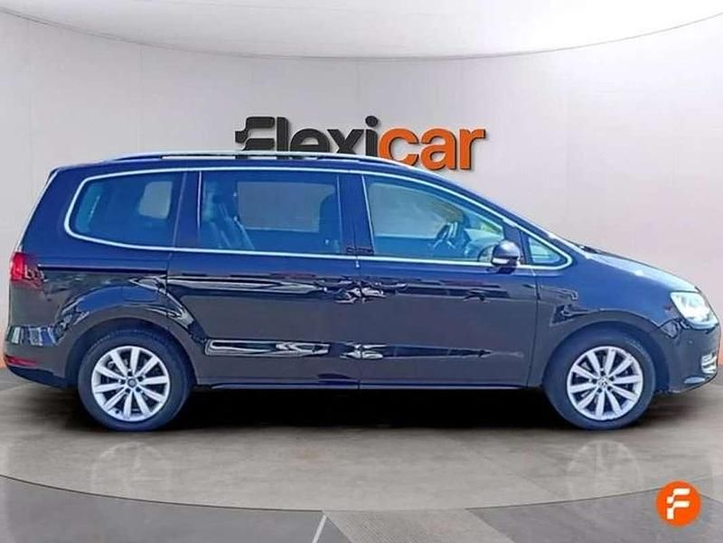 Usado VW Sharan Advance 150 CV (110 kW) 2020 Negro Monovolumen