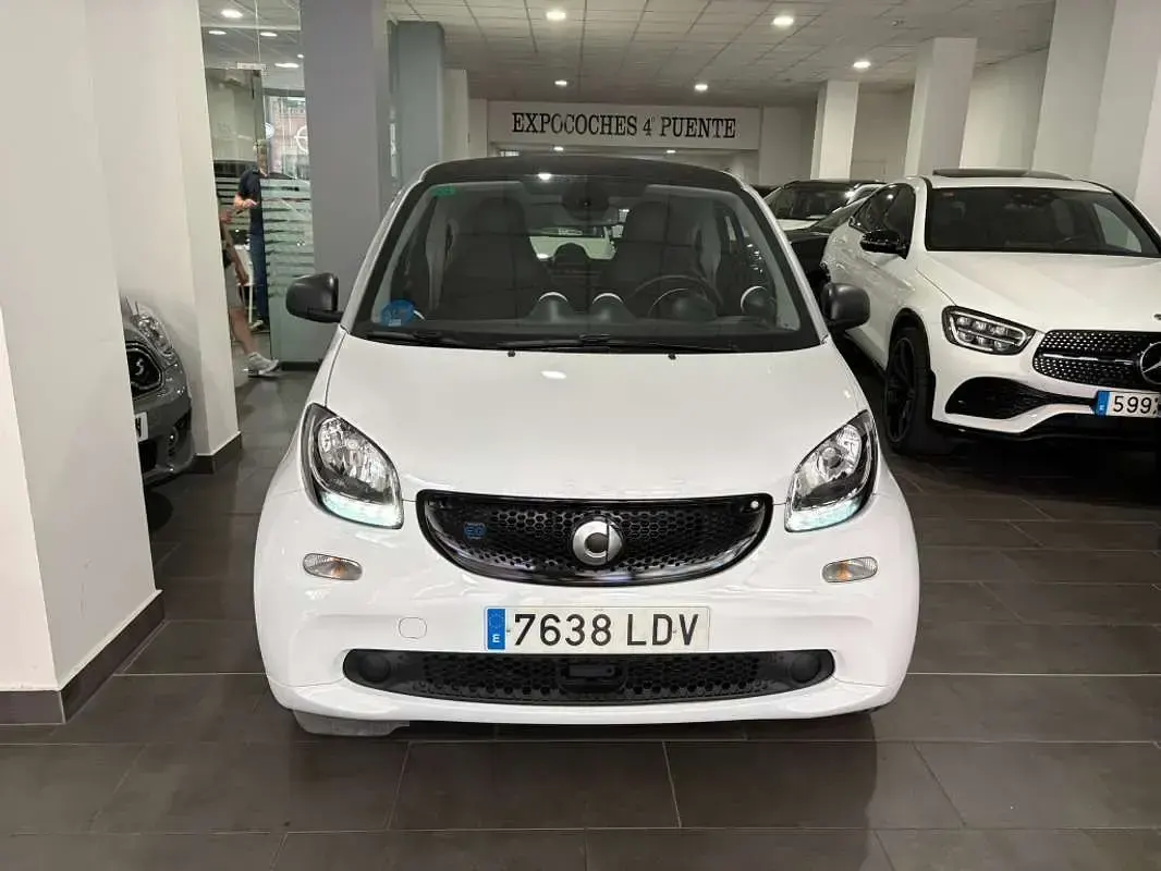 Usado Smart ForTwo Coupé 60 kW (82 CV) 2020 Blanco Coupe