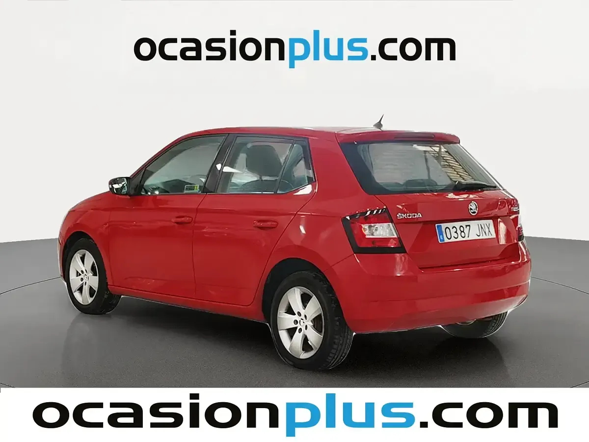 Usado Skoda Fabia Ambition 75 HP (55 kW) 2016 Vermelho