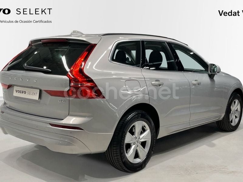 Usado Volvo XC60 Core 197 CV (144 kW) 2023 Gris / plata SUV