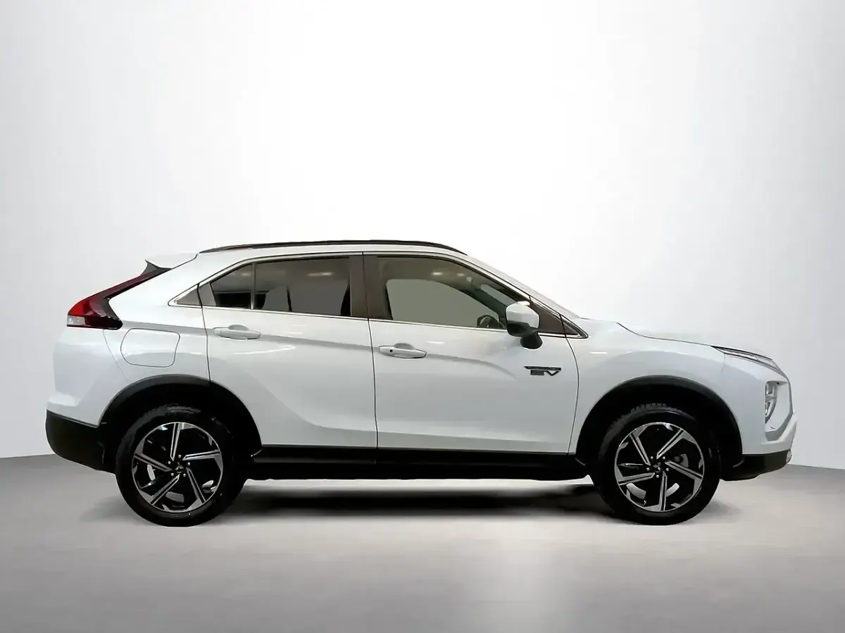 Usado Mitsubishi Eclipse Cross 188 CV (138 kW) 2022 Blanco SUV