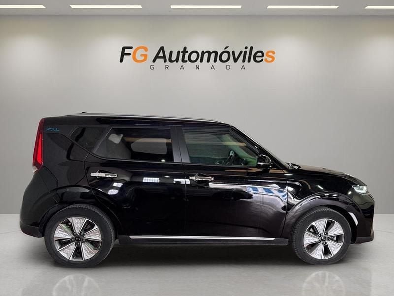 Usado Kia Soul EV 150 kW (204 CV) 2021 Negro SUV