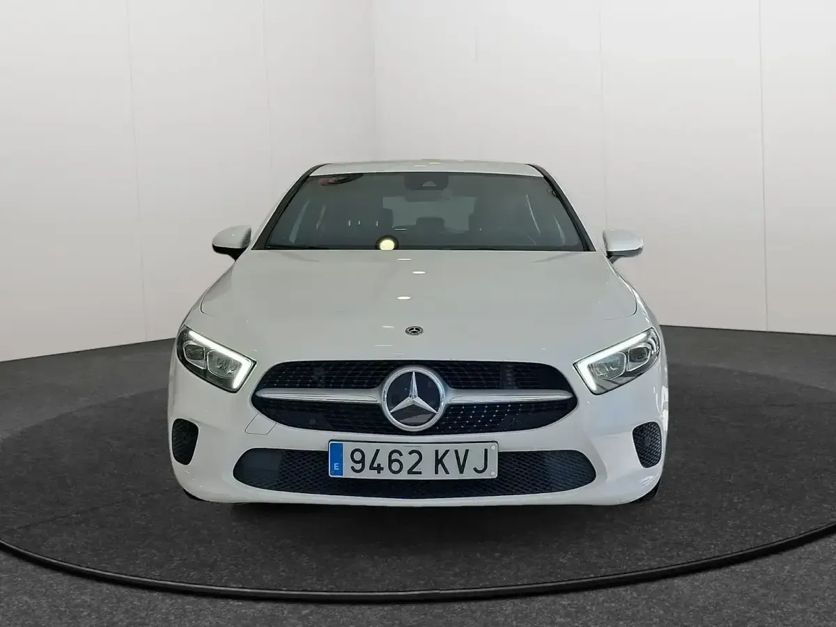 Usado Mercedes A180 116 CV (85 kW) 2019 Blanco Berlina