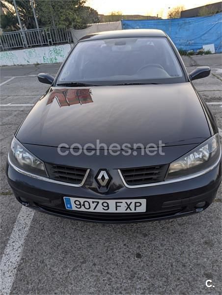 Usado Renault Laguna III Authentique 110 CV (80 kW) 2007 Azul Berlina