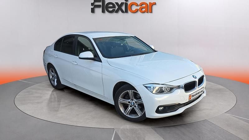 Usado BMW 318 150 CV (110 kW) 2017 Blanco Berlina