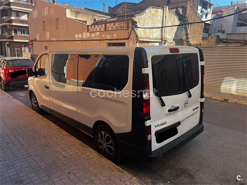 Usado Opel Vivaro 125 CV (91 kW) 2018 Blanco Monovolumen