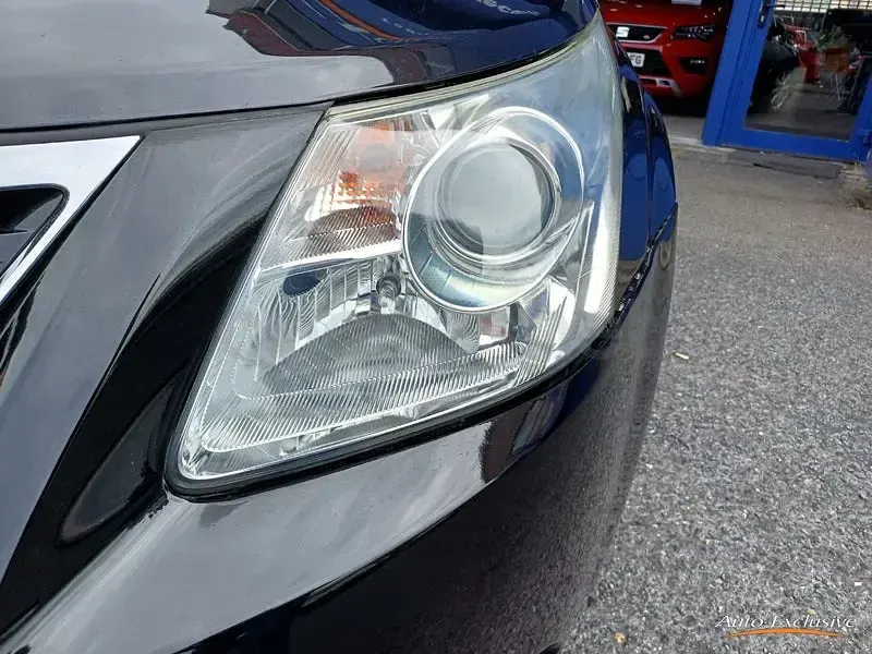 Usado Toyota Avensis Executive 150 CV (110 kW) 2009 Negro Familiar
