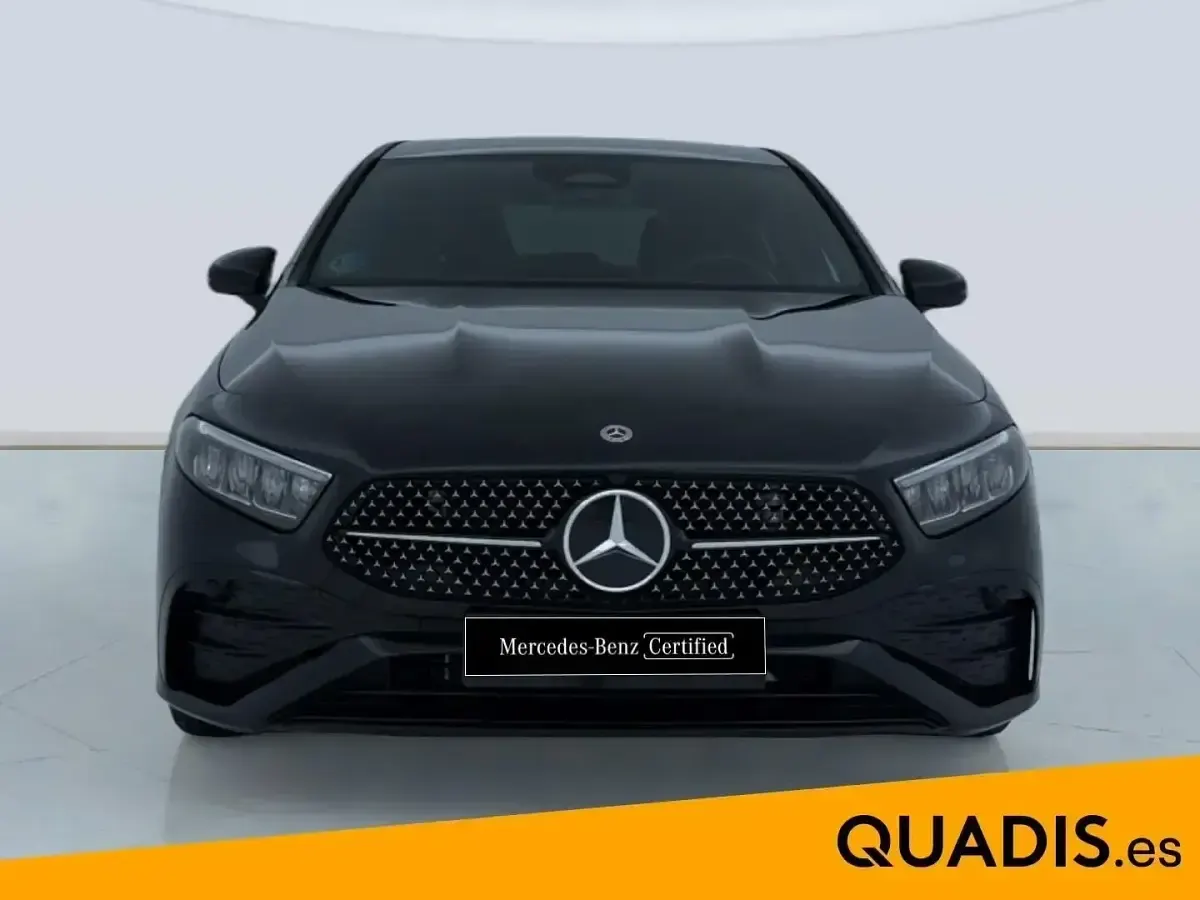 Usado Mercedes A180 136 CV (100 kW) 2025 Negro