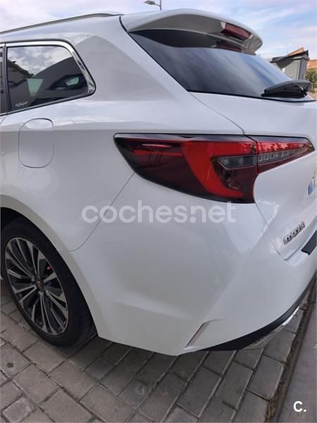 Usado Toyota Corolla Sport 140 CV (102 kW) 2023 Blanco Familiar