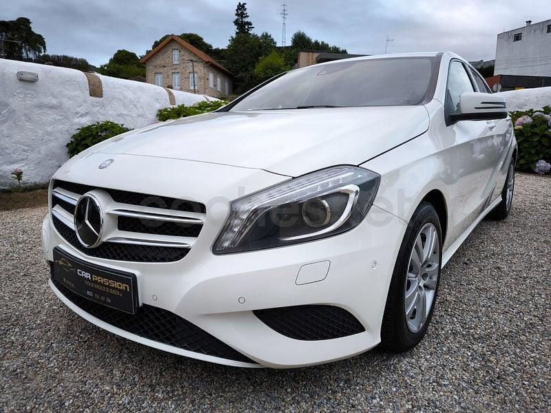 Usado Mercedes A200 Urban 156 CV (114 kW) 2013 Blanco Berlina